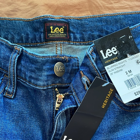 Jeans - Picture 8 of 9